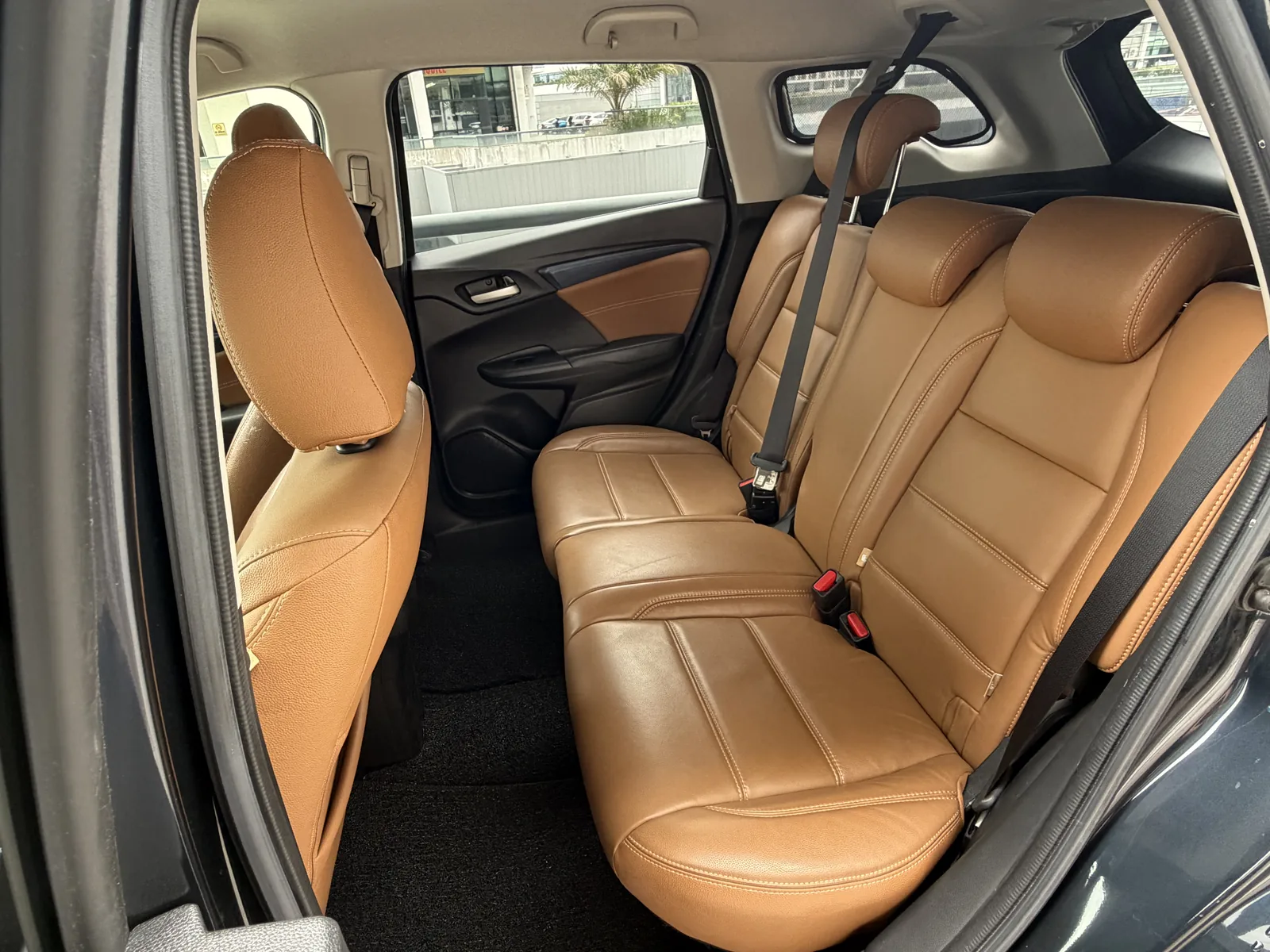 honda-shuttle-1-5g-auto-08
